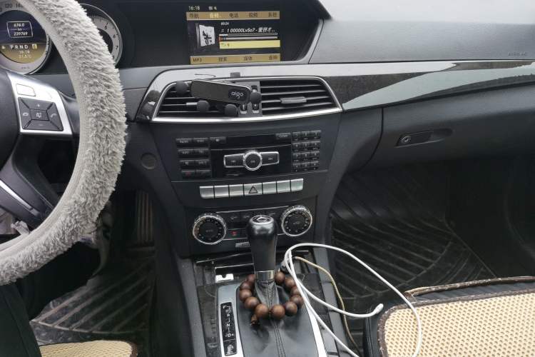 Used Mercedes-Benz C-Class 2011 C 260 CGI Fashion Model