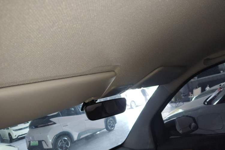 Used Wuling Hongguang MINIEV 2022 GAMEBOY 300km Enthusiast Model with Lithium Iron Phosphate