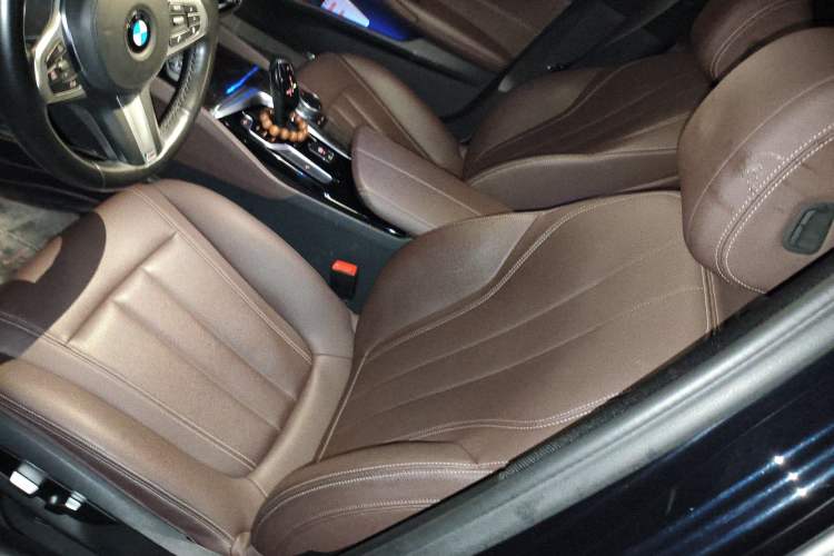 Used BMW 5 Series 2019 525Li M Sport Package Left Front Seat