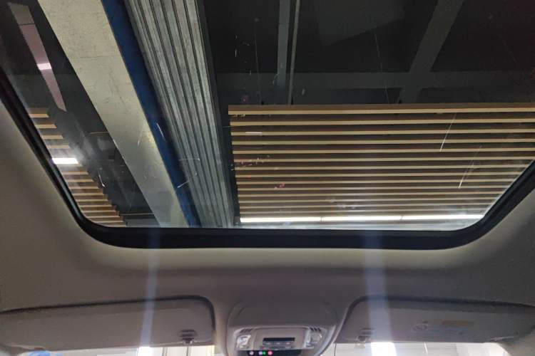 Used Buick Envision 2023 Encore Plus 652T Five-Seat Luxury Model
