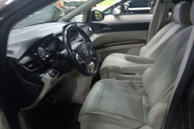 Used Buick GL8 2022 Land Business Class 652T Luxury Model Left Front Seat