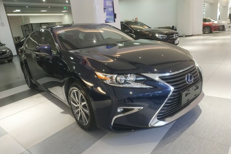 Used Lexus ES 2017 300h Mark Levinson Comfort Edition