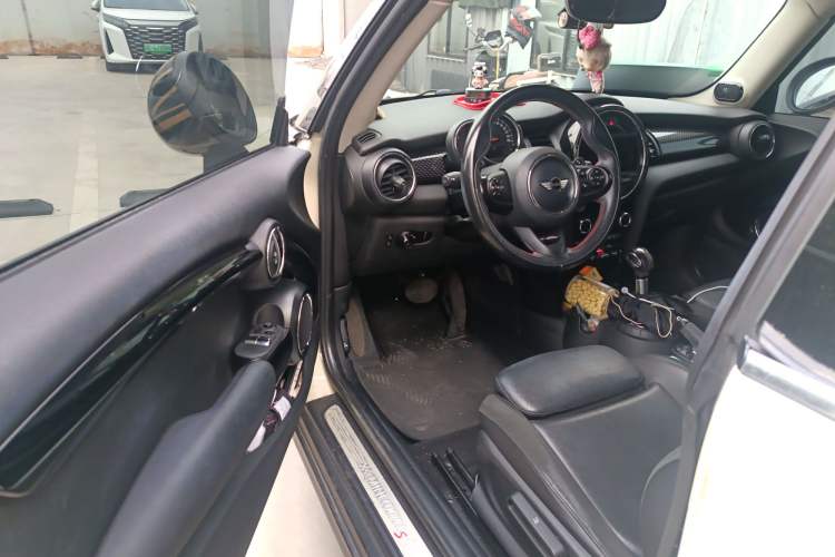 Used MINI MINI 2014 2.0T COOPER S Excitement
