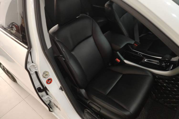 Used Honda Accord 2016 2.0L Comfort Edition
