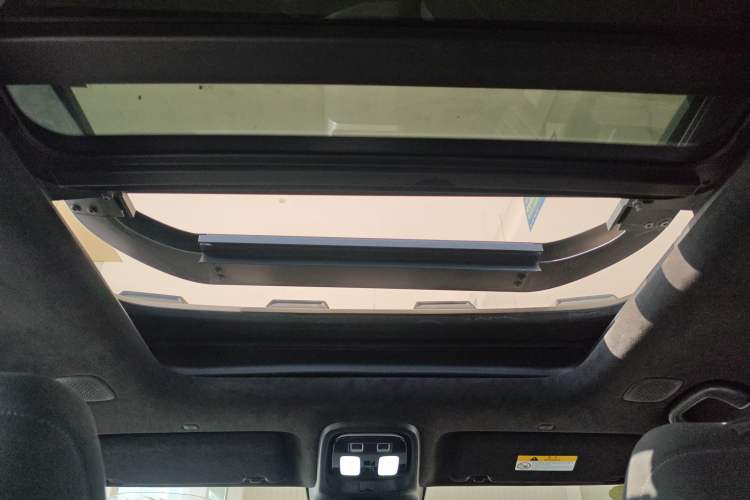 Used Deepal G318 2024 Four-Wheel-Drive Air Suspension Model