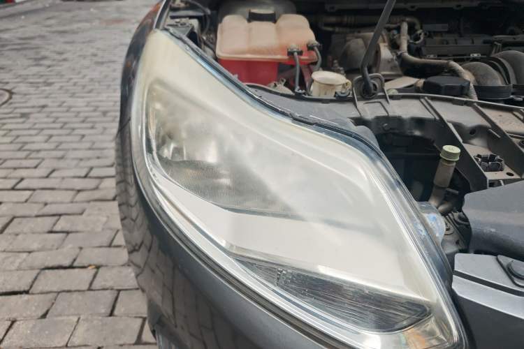 Used Ford Focus 2012 Sedan 1.6L Automatic Fashion Edition