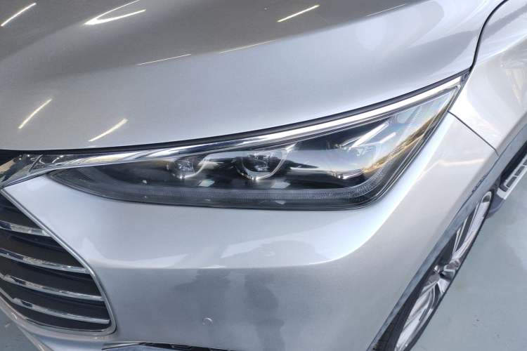 Used BYD Tang 2018 2.0T Automatic Smart Connect Prestige 7-Seater China V Standard
