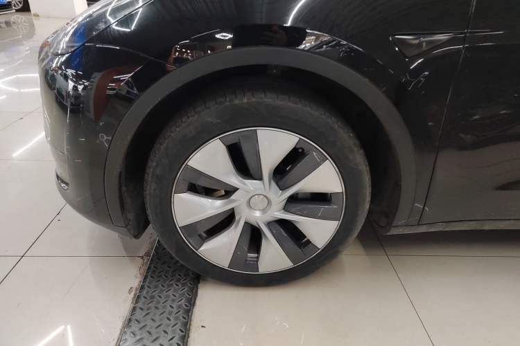 Used Tesla Model Y 2022 Rear-Wheel-Drive Version
