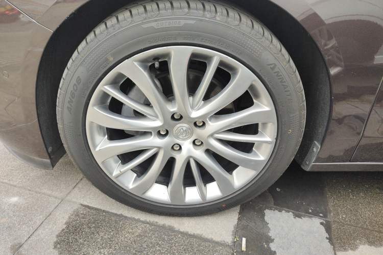 Used Buick LaCrosse 2018 28T Luxury Model
