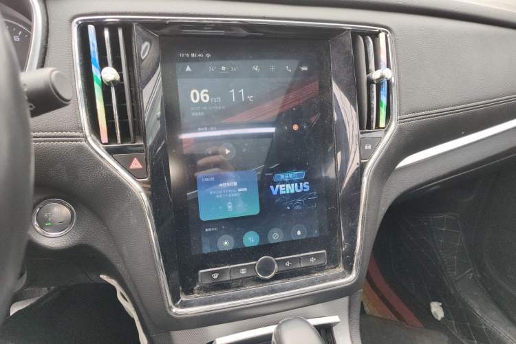 Used Roewe RX5 2018 20T Two-Wheel Drive Automatic Internet Smart Edition