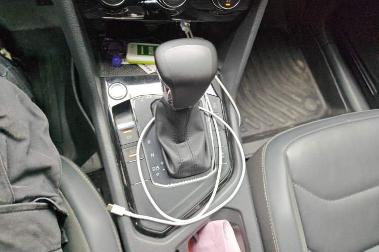 Used Volkswagen Tiguan L 2021 330TSI Automatic Two-Wheel Drive Smart Edition
