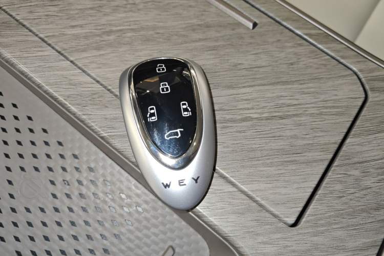 Used Wey Gaoshan 2025 Four-Wheel Drive Alpine 9 Vehicle Key