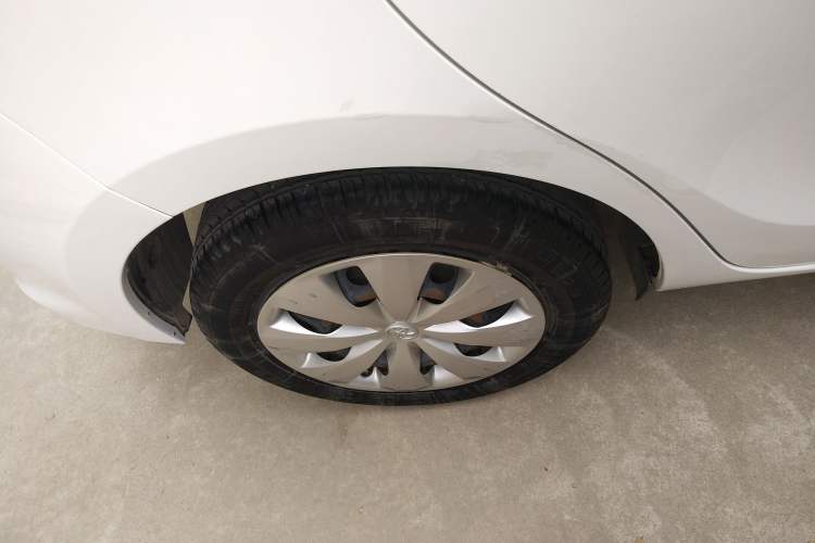 Used Toyota YARiS L Zhi Xuan 2015 1.5E Automatic Charm Edition Right Rear Wheel Hub