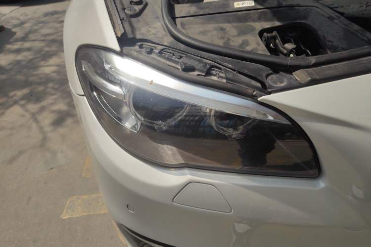 Used BMW 5 Series 2014 528Li Leading Model