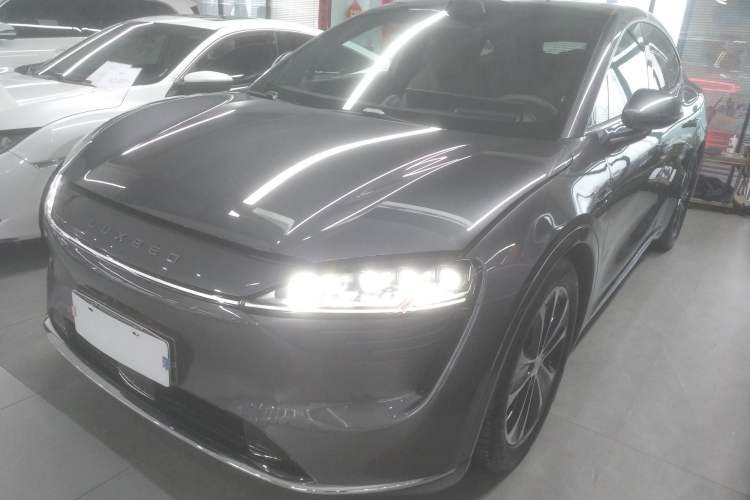 Used Hima Luxeed R7 2025 Range-Extended Version 251 km Max