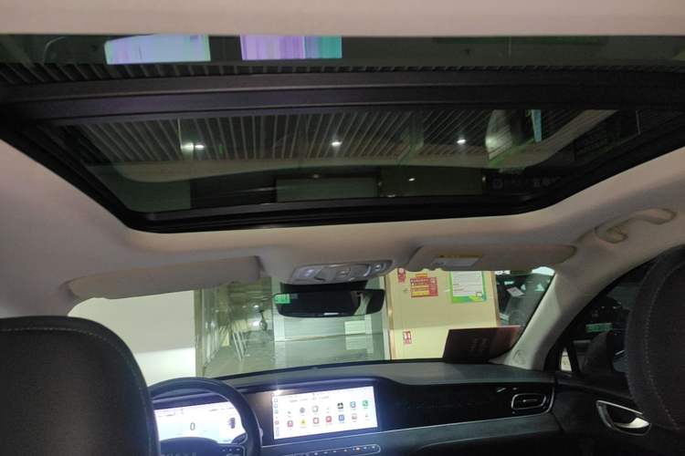 Used Roewe D7 2023 DMH 125km Flagship Edition