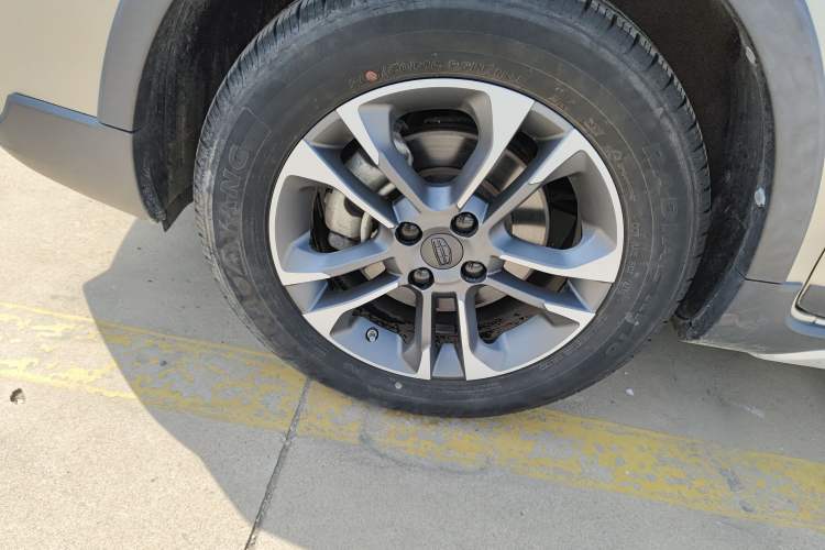 Used Geely Auto Vision X3 2019 Upgraded Model 1.5L CVT Elite Version