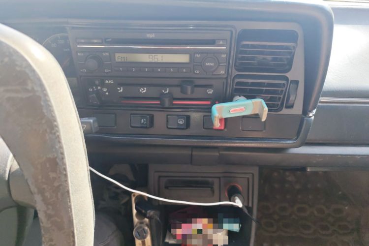 Used Volkswagen Santana Classic 2007 1.8L Jingchang Model Audio And AC Panel