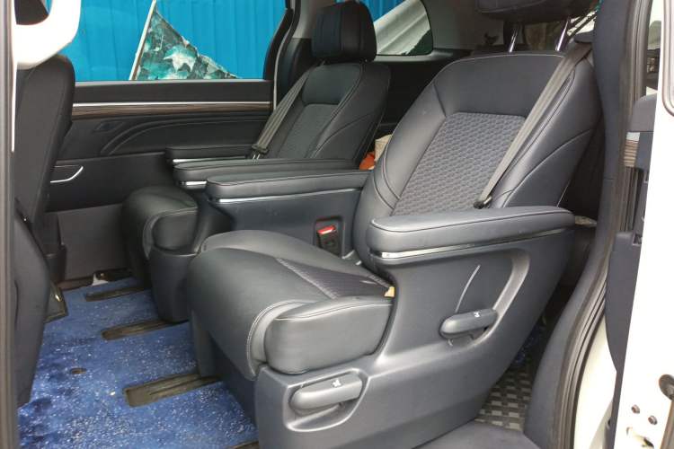 Used GAC Trumpchi M8 2024 Lingxiu Series 390T Luxury Edition Left Rear Seat