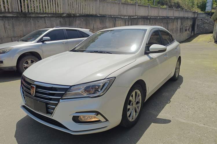 Used Roewe i5 2020 1.5L Manual 4G Connect Luxury Edition