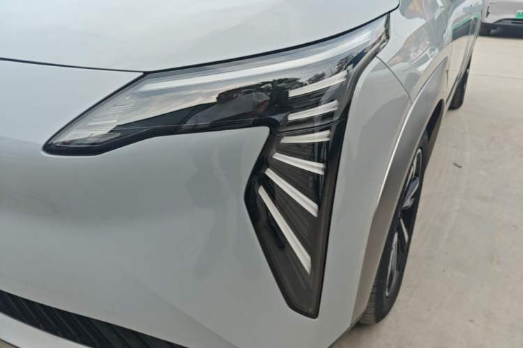 Used AION Y 2024 Plus 610 Intelligent Driving Version Left Front Headlight