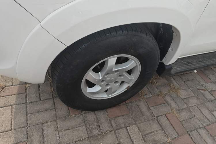 Used JMC Yuhu 7 2016 2.4T Four-Wheel Drive Ultra-Luxury Edition JX4D24
