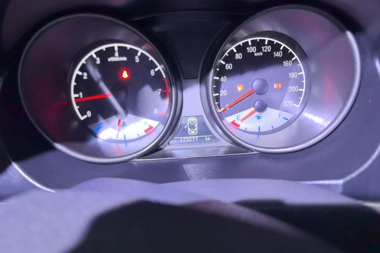 Used Geely Auto GX7 2015 Classic Edition 1.8L Manual New Urban Upgrade Version China IV Standard