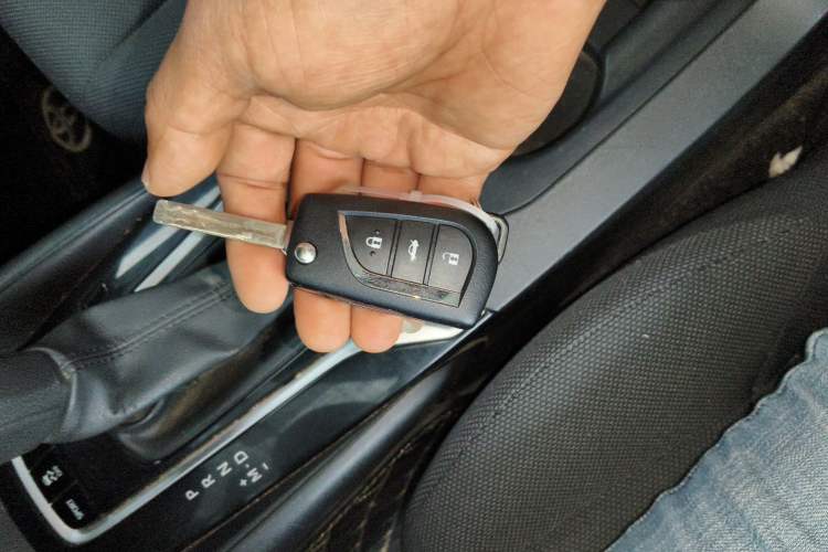 Used Toyota Levin 2021 TNGA 1.5L CVT Entry-Level Model Vehicle Key