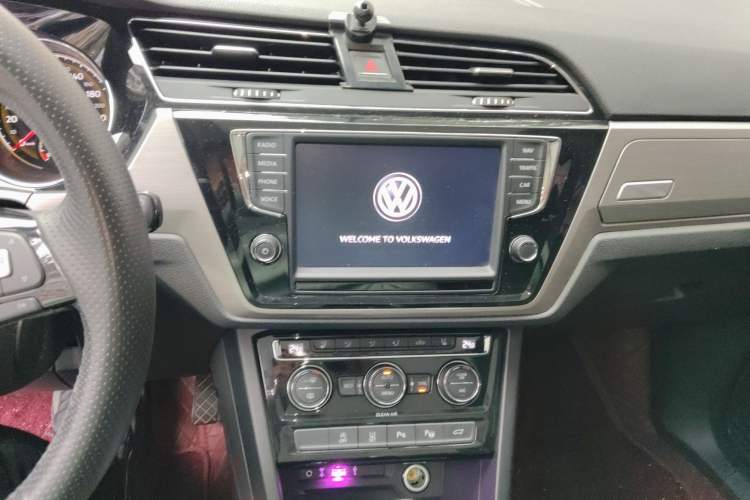 Used Volkswagen Touran 2021 Touran L 280TSI DSG Comfort Edition 7 Seats