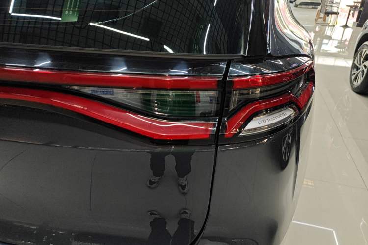 Used BYD Tang 2019 2.0T Automatic SmartConnect Prestige 7-Seater China VI Standard