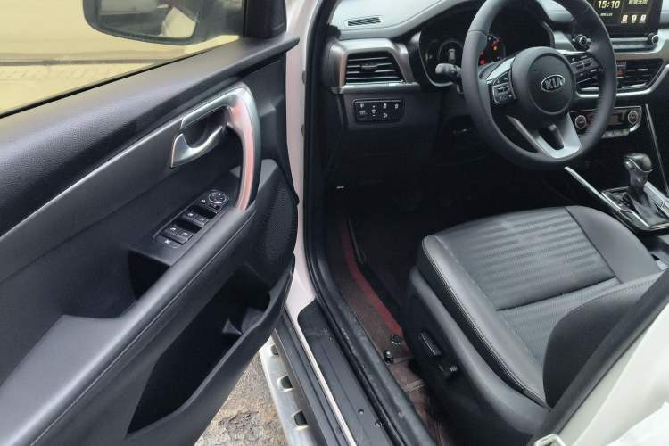 Used Kia Sportage R 2018 2.0L Automatic Smart Luxury Version China V Standard