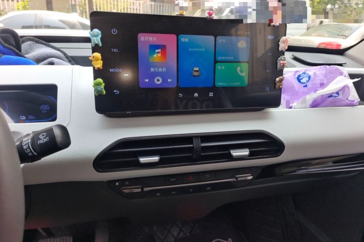 Used Geely Galaxy Panda 2023 Panda Mini 200km Endurance Bear Audio And AC Panel