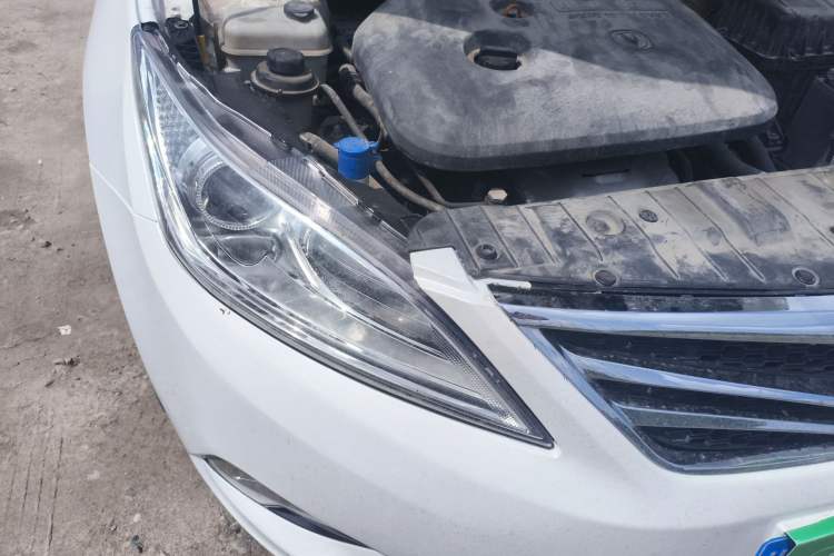 Used CHANGAN Eado 2013 1.6L Manual Luxury Model China V Standard Right Front Headlight