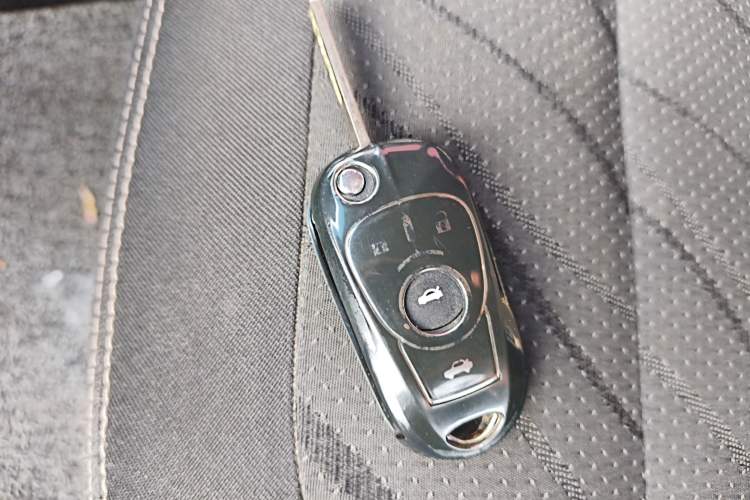 Used Baojun 510 2017 1.5L manual Comfort trim