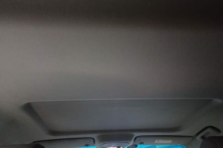 Used Buick GL8 2020 Land Cruiser Executive Class 652T Comfort Model
