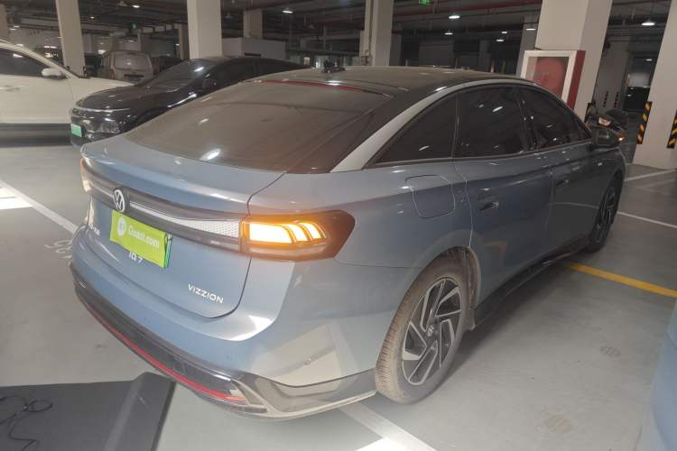 Used Volkswagen ID.7 VIZZION 2024 PRO Model Rear Right 45 Deg