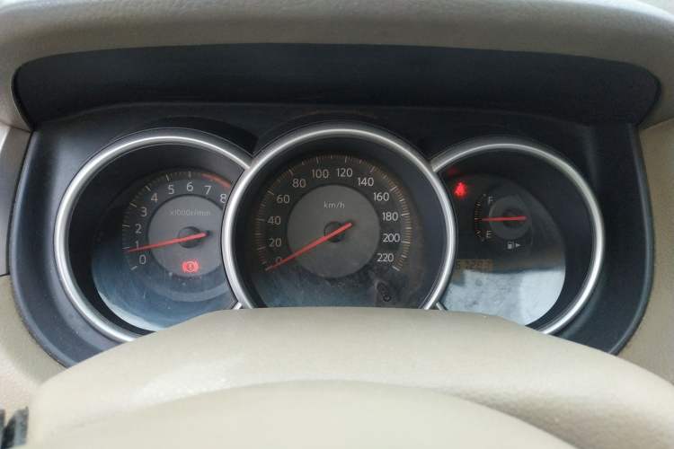 Used Nissan Tiida Sedan 2005 1.6J MT Instrument Cluster