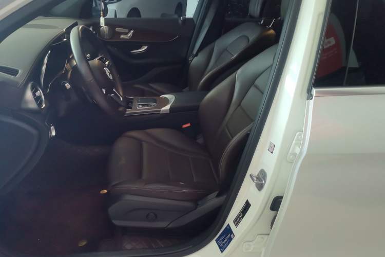 Used Mercedes-Benz GLC 2021 GLC 300 L 4MATIC Dynamic Model Left Front Seat