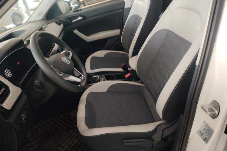 Used Volkswagen Tharu 2026 Model Xinrui 1.5L Ruiyi Edition Left Front Seat