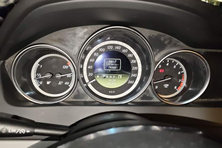 Used Mercedes-Benz C-Class 2010 C 180K Classic model
