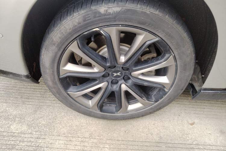 Used XPeng P7 2022 670N+ Right Rear Wheel Hub