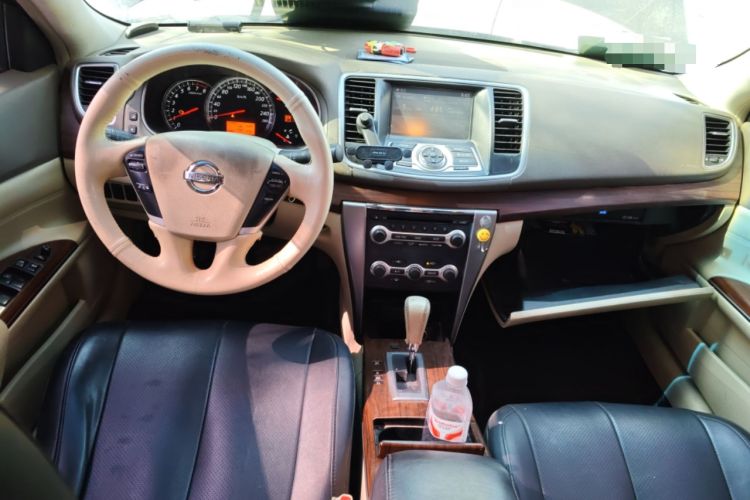 Used Nissan Teana 2009 Duke 2.5L XV VIP Deluxe Edition Center Console