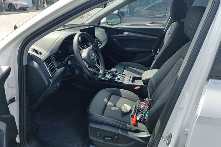 Used Audi Q5L 2022 Updated Version 40T Luxury Elegant Edition Left Front Seat