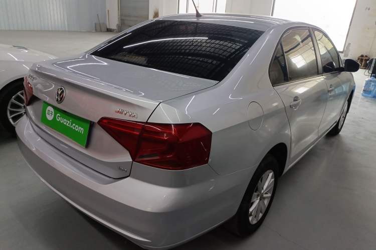 Used Volkswagen Jetta 2017 1.5L Manual Fashion Edition Rear Right 45 Deg