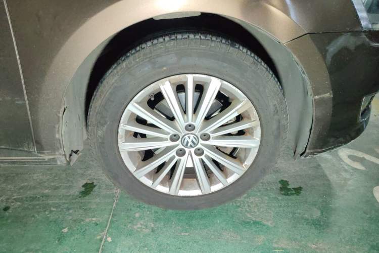 Used Volkswagen Gran Lavida 2013 1.4 TSI Automatic Comfort Model