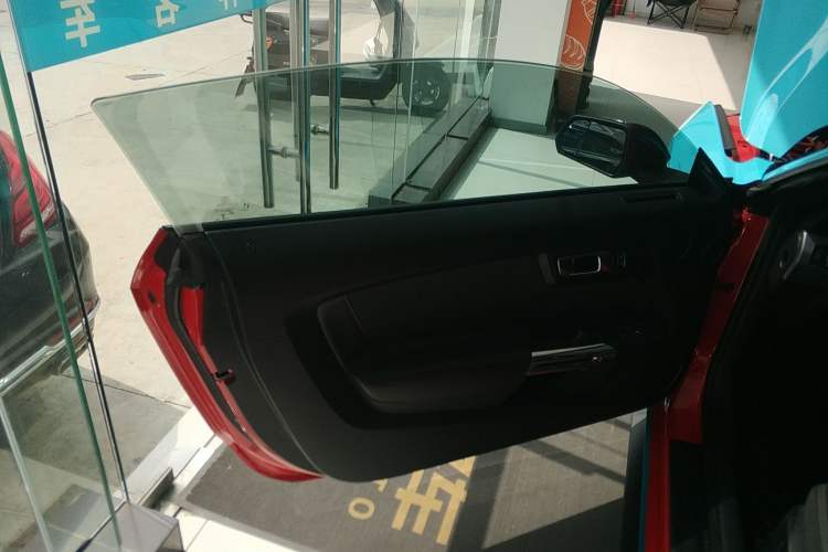 Used Ford Mustang 2019 2.3T Automatic Hardtop Base Version U.S. Specification