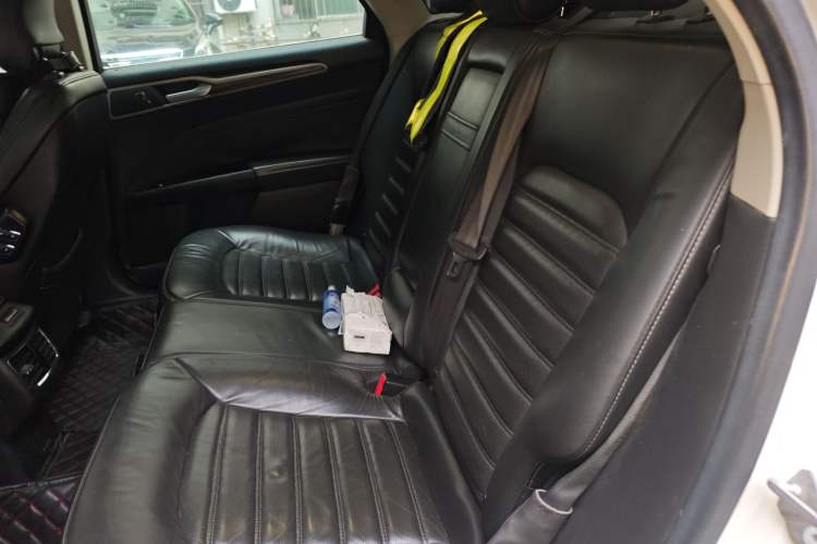 Used Ford Mondeo 2013 2.0L GTDi240 Flagship Edition
