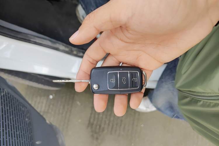 Used Farizon Xingxiang V 2023 V6E Guoxuan Hi-Tech 38.7 kWh Value Edition Vehicle Key