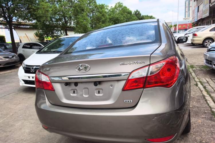 Used Hyundai Celesta 2015 1.6L Automatic Comfort Model
