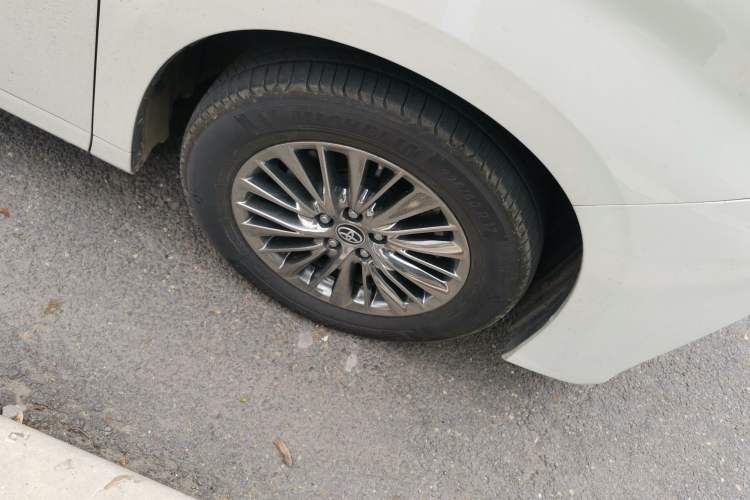 Used Toyota Alphard 2019 Dual-Engine 2.5L Prestige Edition Right Front Wheel Hub